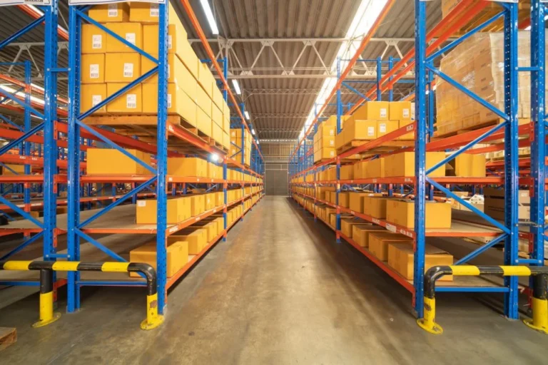 Best Smart Lighting for Warehouses: The 2026 Definitive Guide